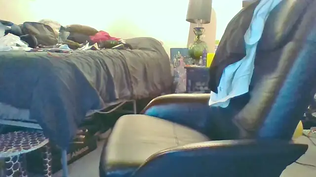 eatmeplease44 online show from 11-28-25, 12:44