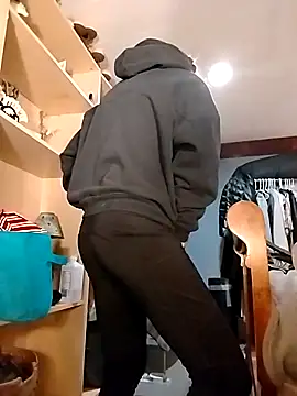 eatmeplease44 online show from 04-14-26, 03:22