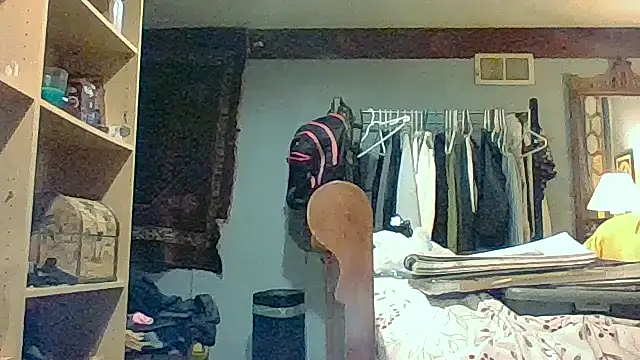 eatmeplease44 online show from 10-12-25, 06:59