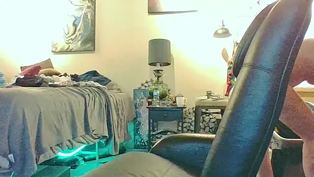 eatmeplease44 online show from 11-04-25, 05:00