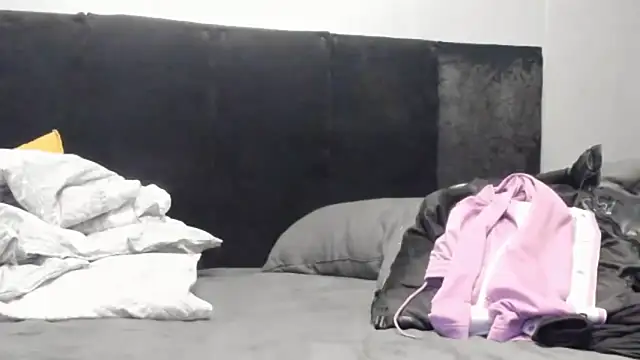 tamarapervert online show from 12-15-25, 09:09