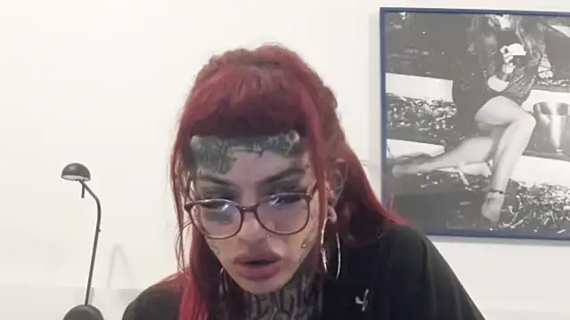 Snapshot of tamarapervert chatting on 03-17-26, 07:06 tamarapervert online show from 03-17-26, 07:06