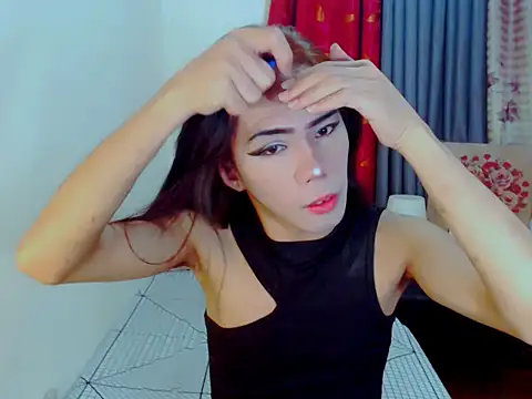 ELLIZABETHFORCUMXX online show from 10-28-25, 12:15