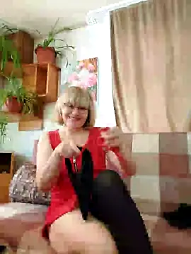 Snapshot of IrmaRose chatting on 03-05-25, 08:21 IrmaRose online show from 03-05-25, 08:21