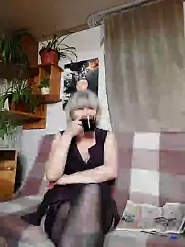 Snapshot of IrmaRose chatting on 02-26-25, 02:16 IrmaRose online show from 02-26-25, 02:16