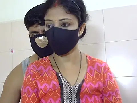 Indian Horny Wife online show from 09-17-25, 05:42