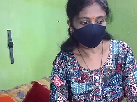 Indian Horny Wife online show from 01-08-26, 05:13