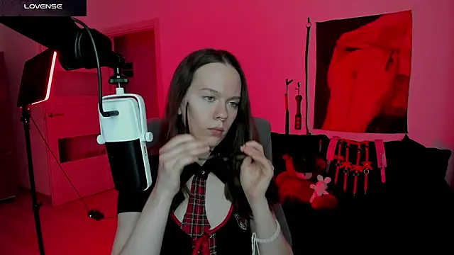 DivineBite online show from 04-06-26, 04:52