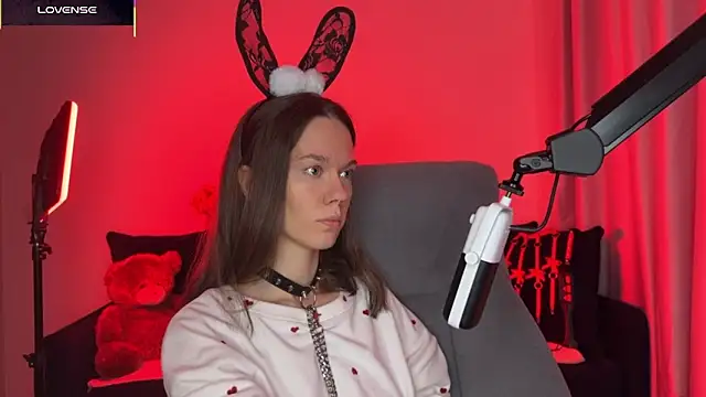 DivineBite online show from 10-29-25, 03:11