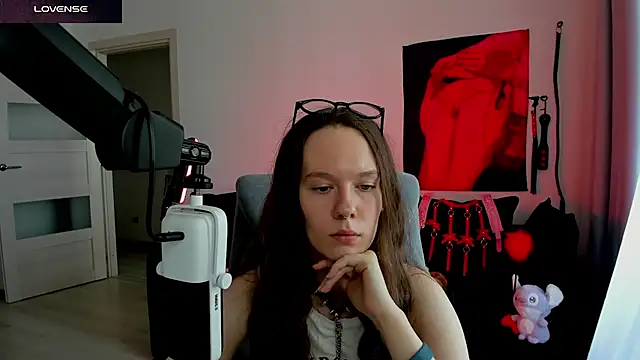 DivineBite online show from 07-08-26, 12:39