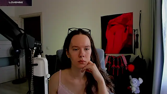 DivineBite online show from 07-10-26, 10:04