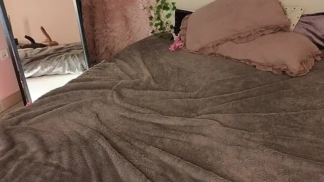 AmalyGreen online show from 09-23-25, 03:41