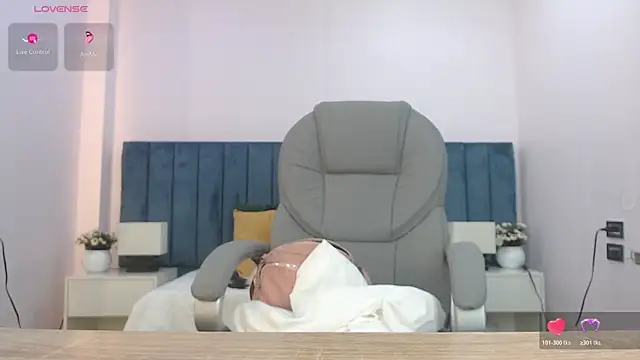 kimara lion online show from 11-12-25, 03:10