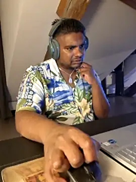 Bandusrilankasexymen online show from 05-24-26, 09:47