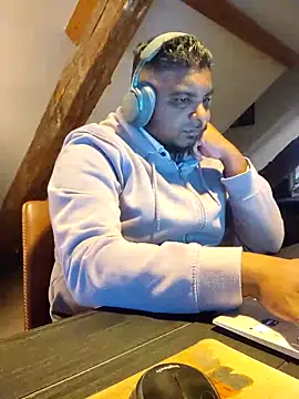 Snapshot of Bandusrilankasexymen chatting on 03-19-25, 09:48 Bandusrilankasexymen online show from 03-19-25, 09:48