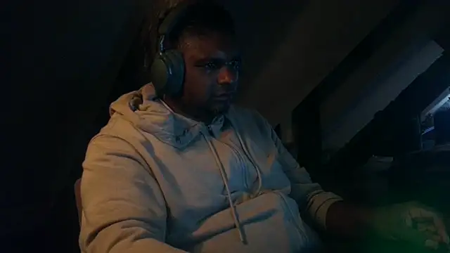 Snapshot of Bandusrilankasexymen chatting on 09-26-25, 09:54 Bandusrilankasexymen online show from 09-26-25, 09:54