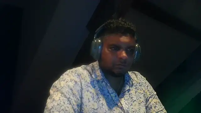 Snapshot of Bandusrilankasexymen chatting on 10-31-25, 09:32 Bandusrilankasexymen online show from 10-31-25, 09:32