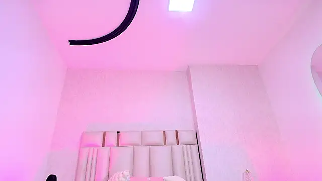  carolina fox online show from 02-05-26, 03:13