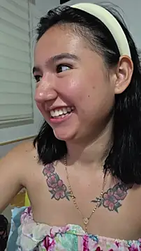 Snapshot of Pinkie_Princes chatting on 06-11-26, 12:32 Pinkie Princes online show from 06-11-26, 12:32