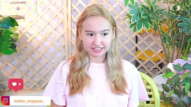 Snapshot of Pinkie_Princes chatting on 10-26-25, 05:41 Pinkie Princes online show from 10-26-25, 05:41