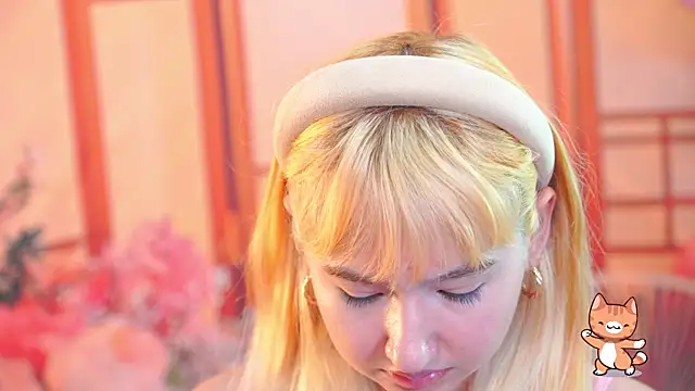 Pinkie Princes online show from 11-29-25, 04:23