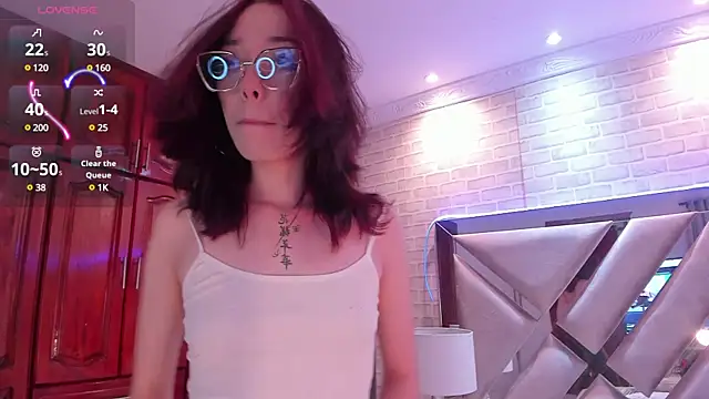 lixie  online show from 02-19-25, 08:41