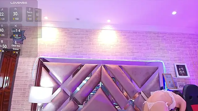 lixie  online show from 03-14-25, 08:49