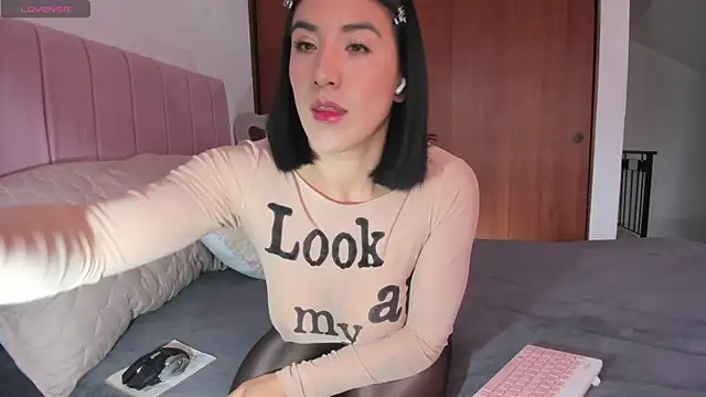 whitneyhot online show from 11-10-25, 11:37