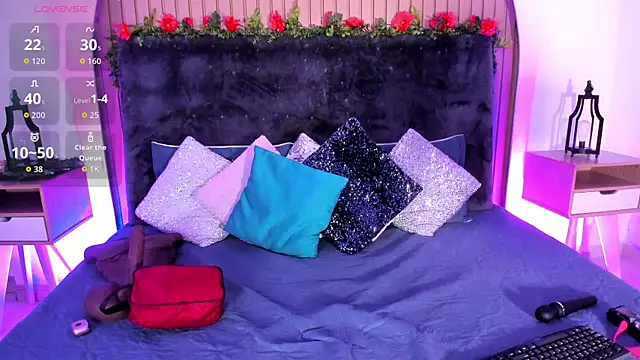 Karlagonzales  online show from 11-07-25, 09:36