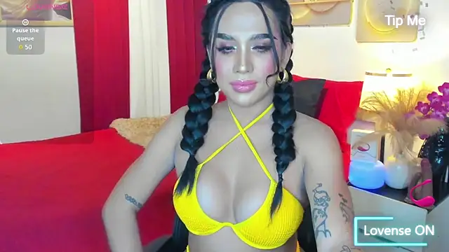 Snapshot of ClassyEllice chatting on 06-15-26, 05:01 ClassyEllice online show from 06-15-26, 05:01