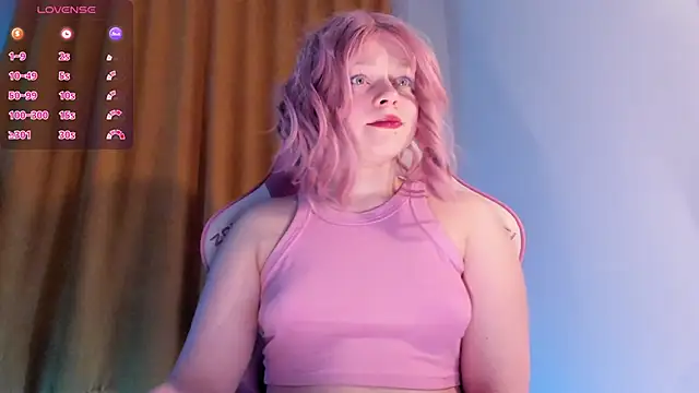 Snapshot of SueNiceeeee chatting on 02-11-26, 11:04 SueNiceeeee online show from 02-11-26, 11:04