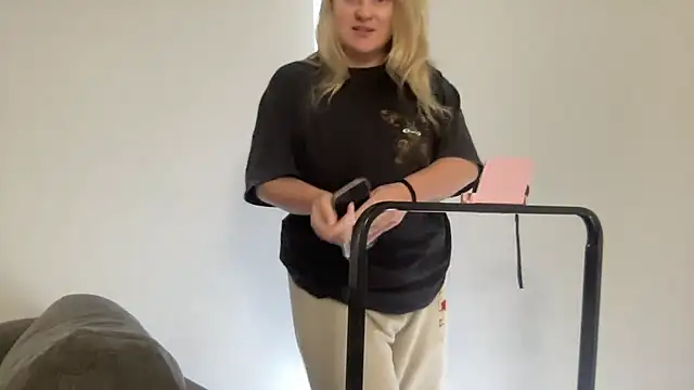 bigboobybabyxh online show from 06-12-26, 02:31