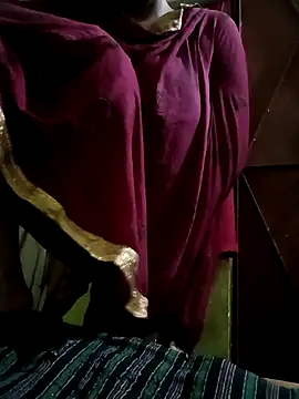 Snapshot of ambika29 chatting on 09-29-25, 06:57 ambika29 online show from 09-29-25, 06:57