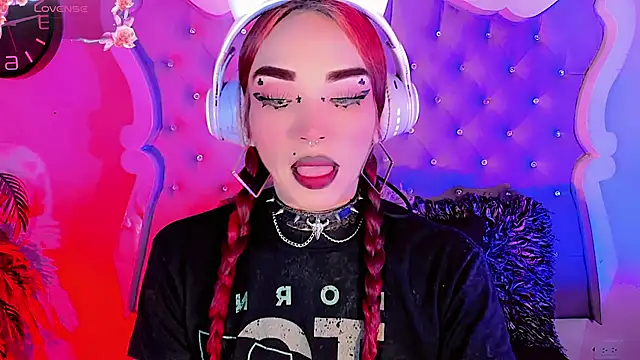 LeyXandrabraz online show from 05-19-26, 08:16