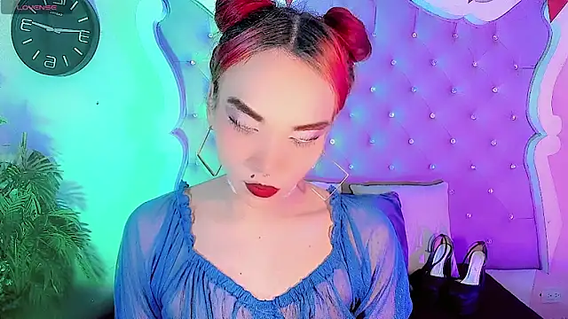LeyXandrabraz online show from 06-11-26, 08:17