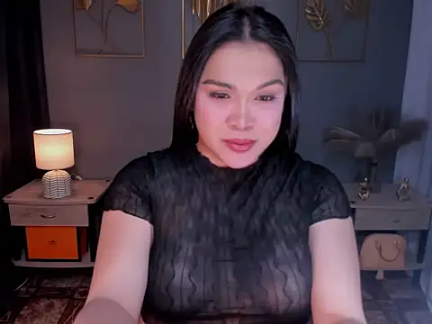 Snapshot of MaxeneCullens chatting on 10-04-25, 06:48 MaxeneCullens online show from 10-04-25, 06:48
