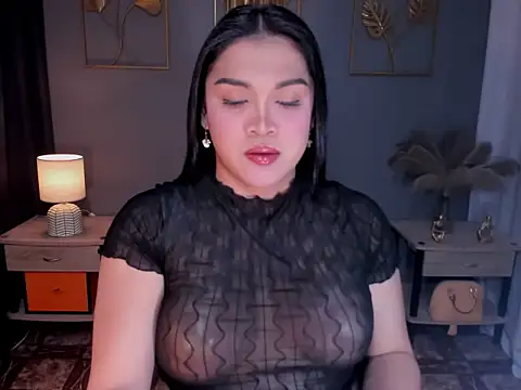 Snapshot of MaxeneCullens chatting on 10-02-25, 02:59 MaxeneCullens online show from 10-02-25, 02:59