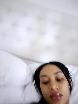 Leaberry online show from 02-13-26, 01:38