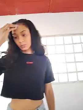 Leaberry online show from 12-17-25, 05:18