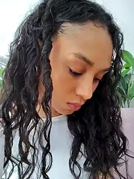 Leaberry online show from 10-15-25, 08:06