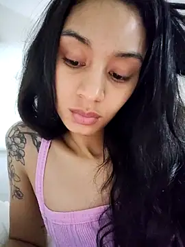 Leaberry online show from 11-02-25, 01:43