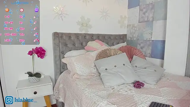 Snapshot of Kianna__ chatting on 04-27-26, 12:41 Kianna online show from 04-27-26, 12:41