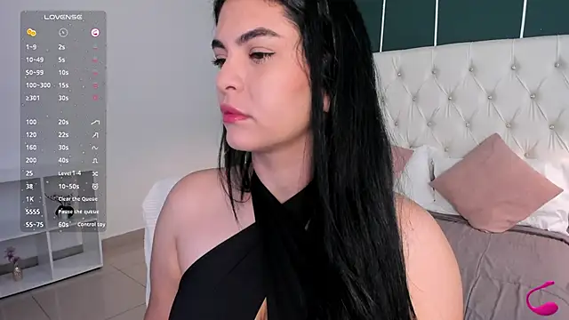Snapshot of Veronicalanx1 chatting on 09-26-25, 12:01 Veronicalanx1 online show from 09-26-25, 12:01