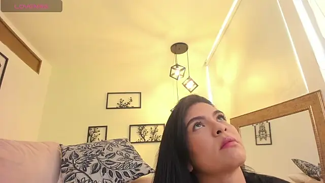 Snapshot of Veronicalanx1 chatting on 03-04-25, 01:06 Veronicalanx1 online show from 03-04-25, 01:06