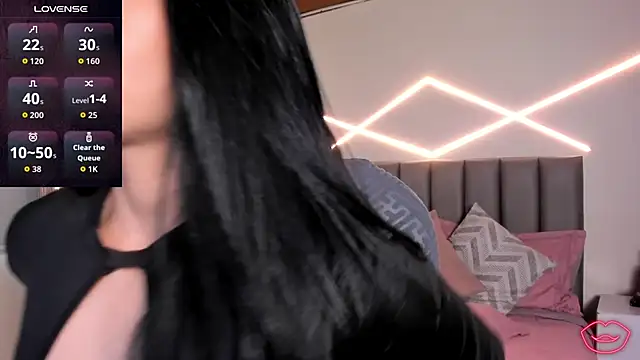 Veronicalanx1 online show from 05-27-26, 11:39