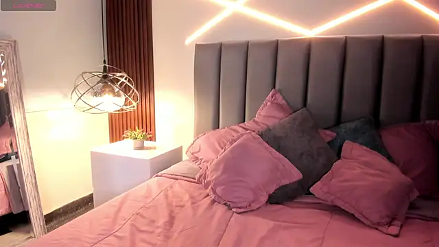 Veronicalanx1 online show from 03-26-26, 11:52