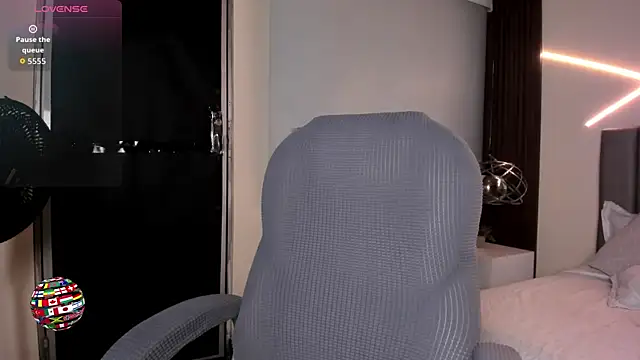 Veronicalanx1 online show from 06-30-26, 10:37