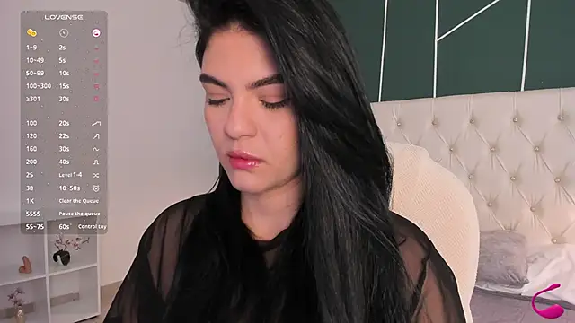 Snapshot of Veronicalanx1 chatting on 10-15-25, 12:24 Veronicalanx1 online show from 10-15-25, 12:24