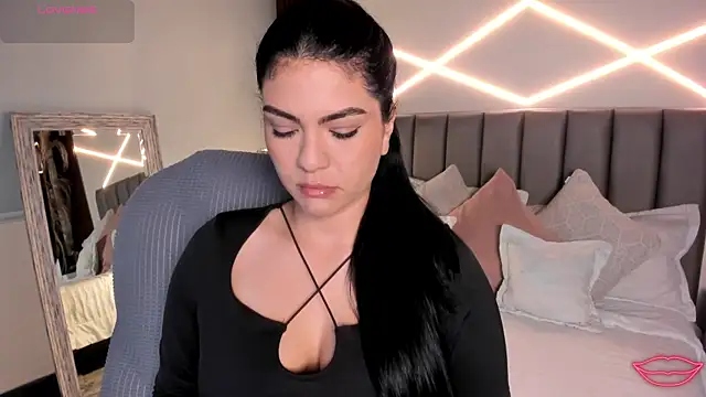 Veronicalanx1 online show from 06-26-26, 10:54