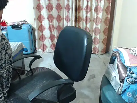 HOT CHILLY online show from 03-22-26, 06:42